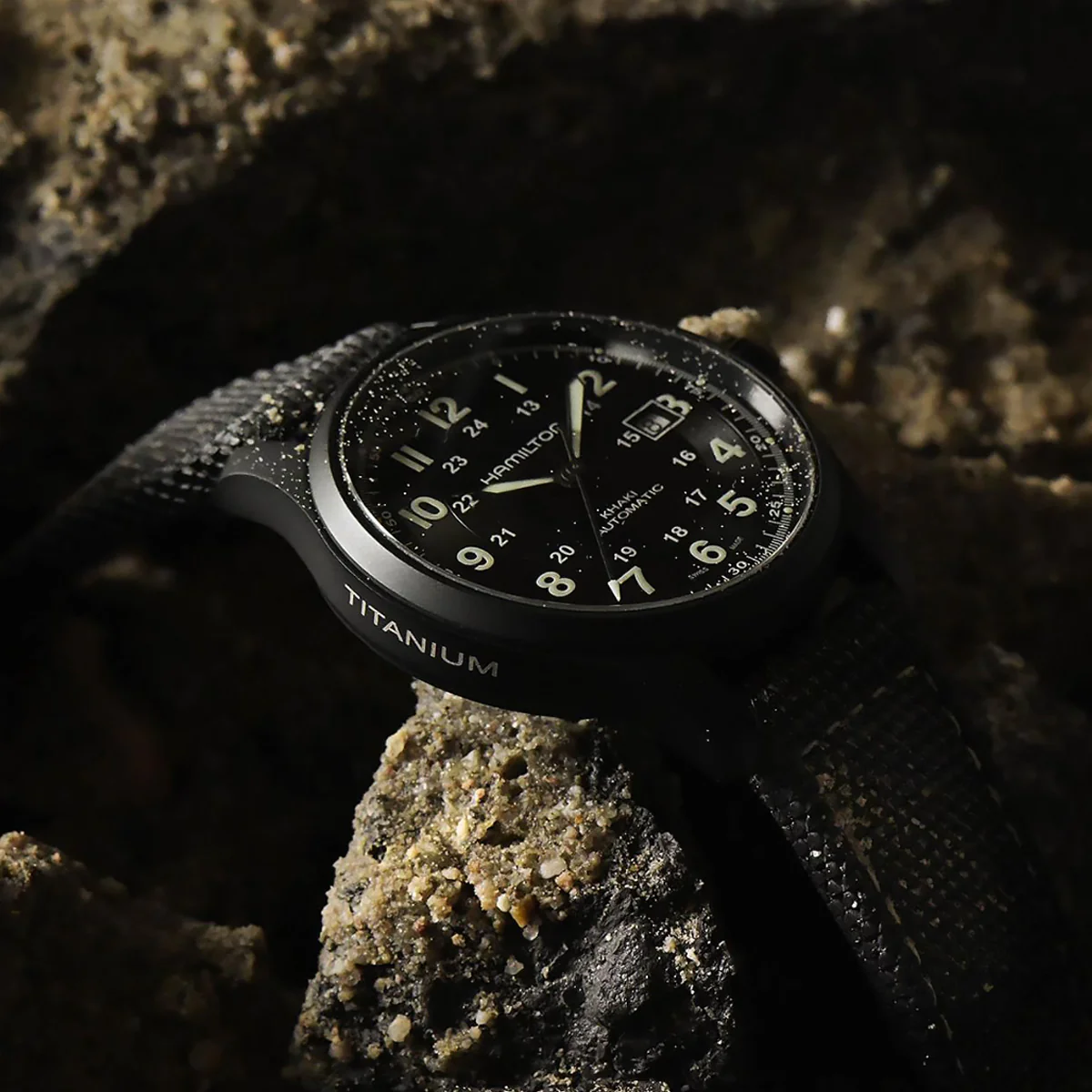 Hamilton - Khaki Field 42 mm Automatic Titanium Black PVD Date - H70575733 - Image 3